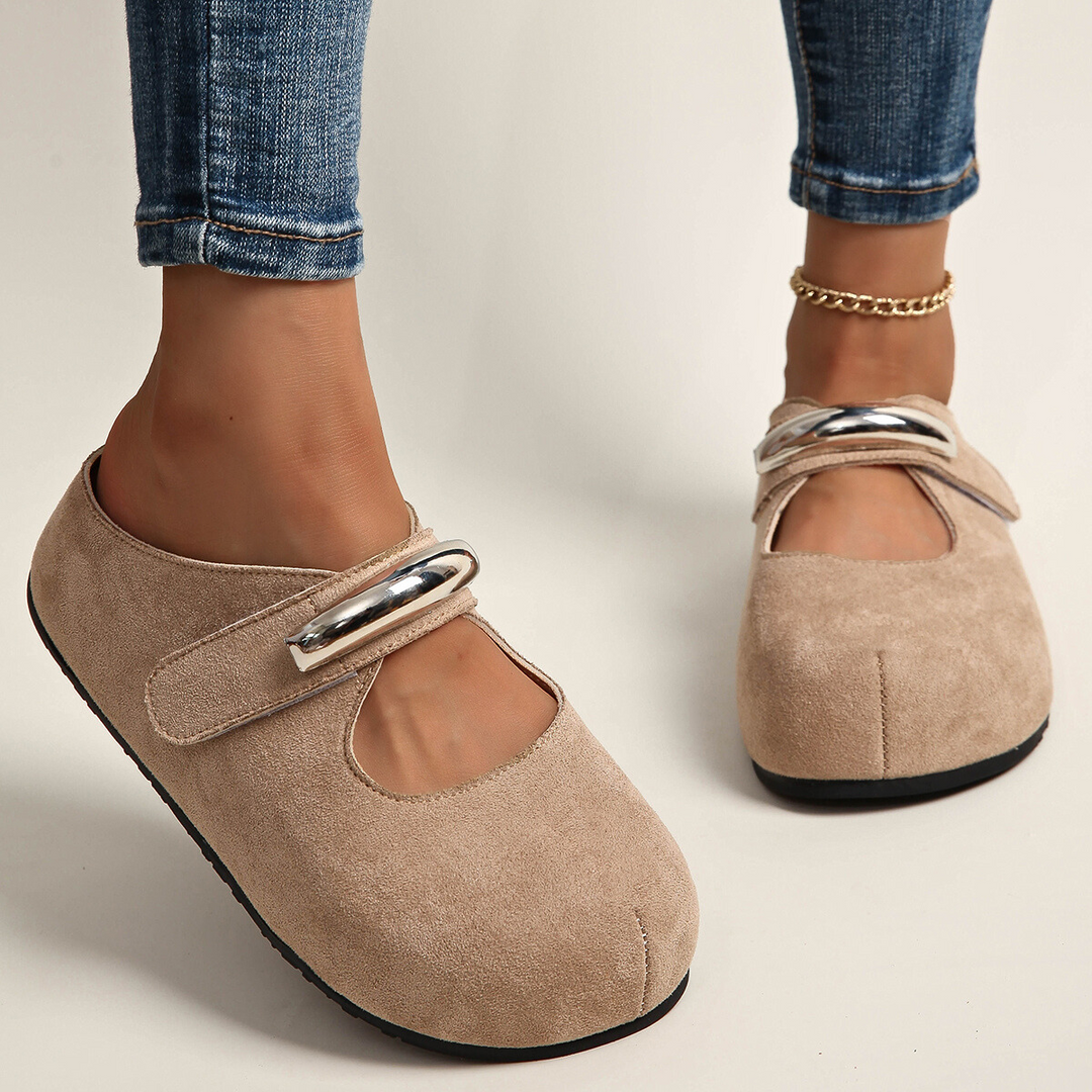 Ylvina | Comfortable Buckle Shoes