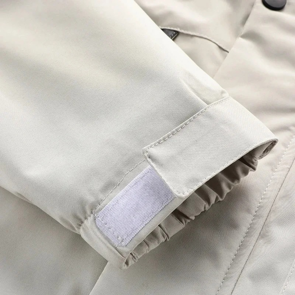 Berenike | Comfortable Wind and Waterproof Outdoor Jacket