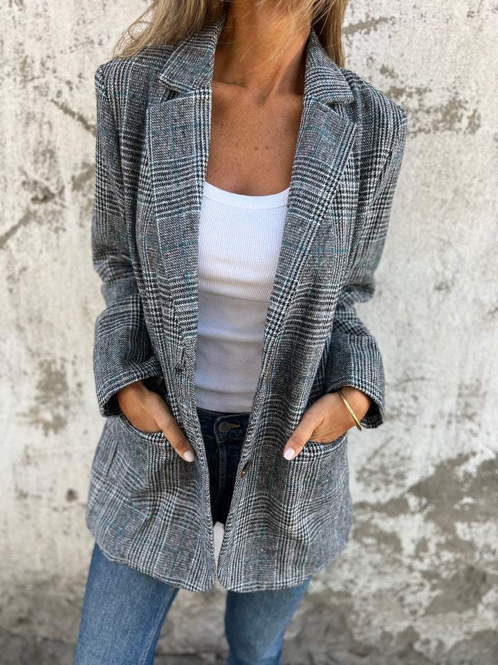 Kaelis - Elegant Casual Blazer