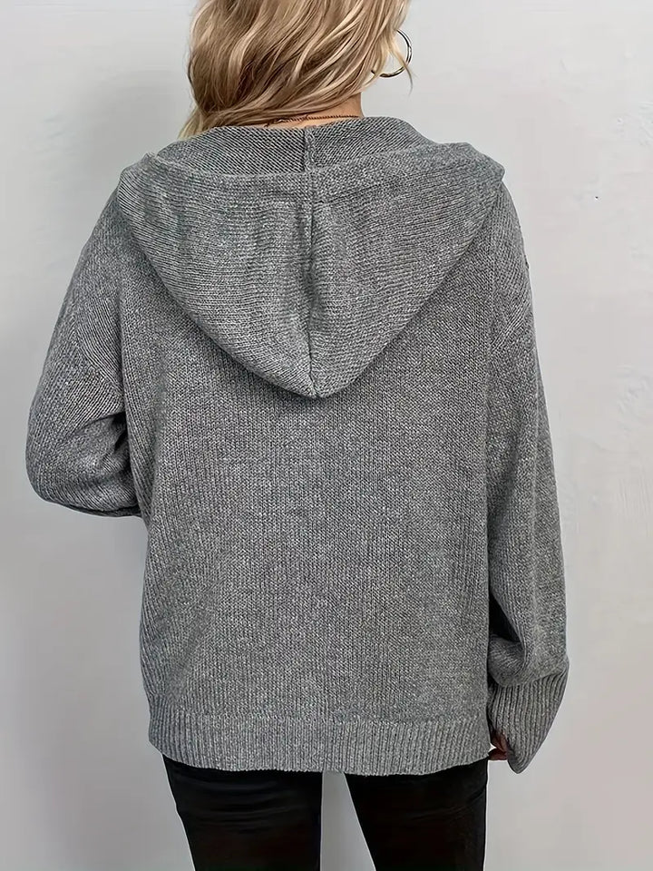 Suthida – Elegant Sweater with Long Sleeves, Hood, and Buttons