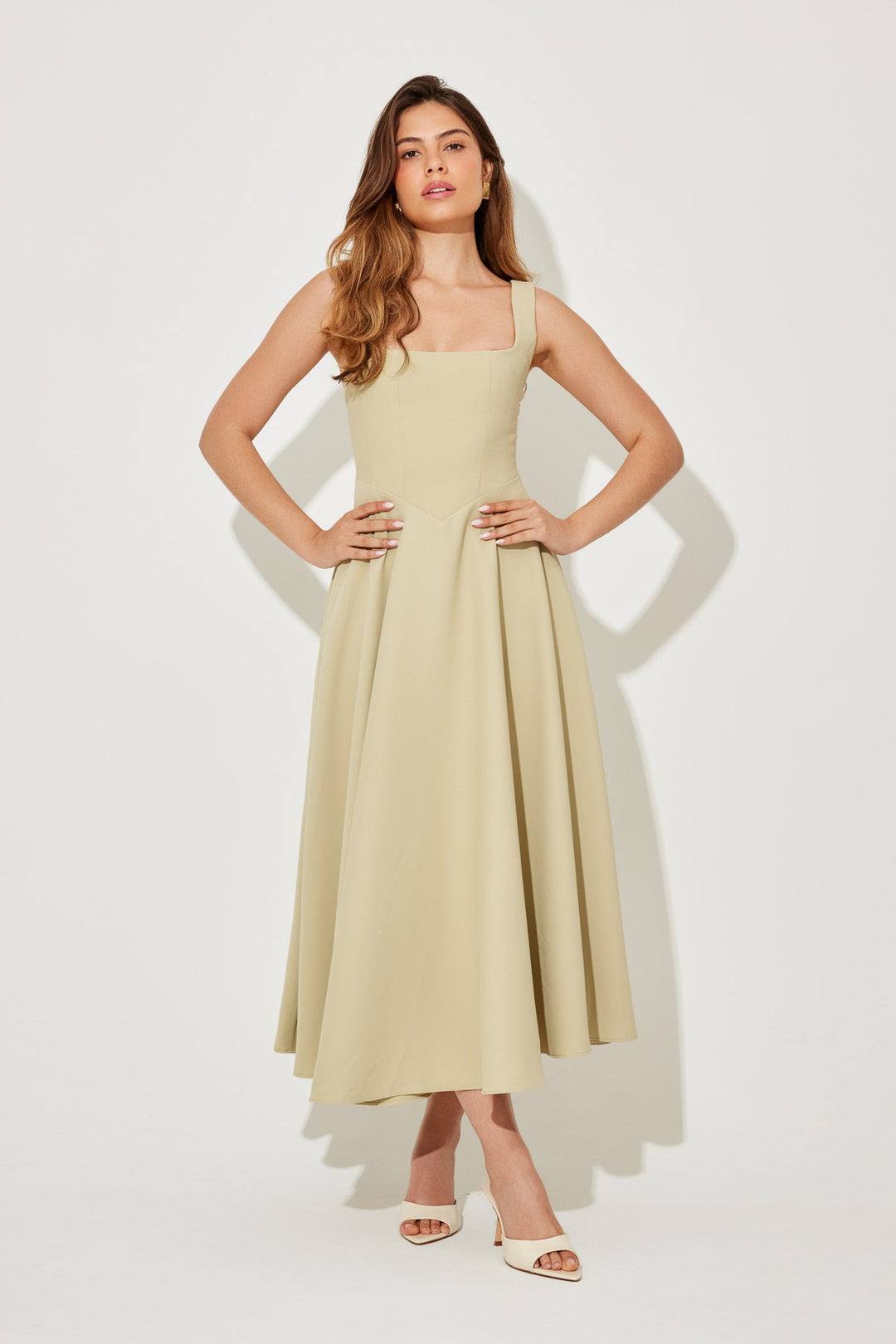Amelia™ | Timeless Flowy Midi Dress