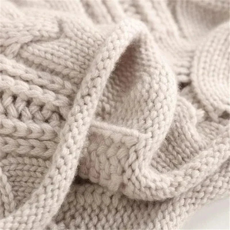 Beverly | Sweater with Cable Pattern