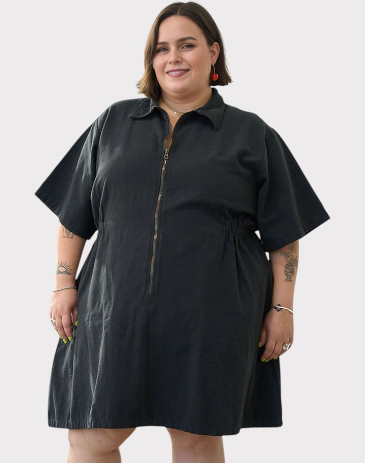 Noir Sping Zip Dress